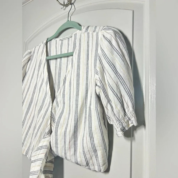Abercrombie and Fitch Striped Linen Blend Top Blouse size M - Picture 5 of 8